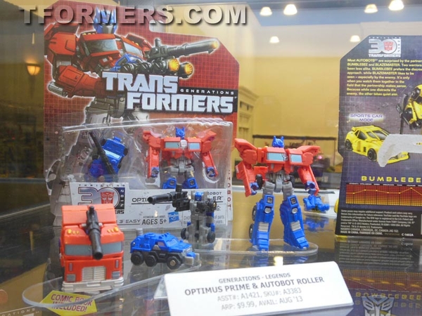 Transformers=botcon 2013 Generatations Prime Paltinum  (153 of 424)